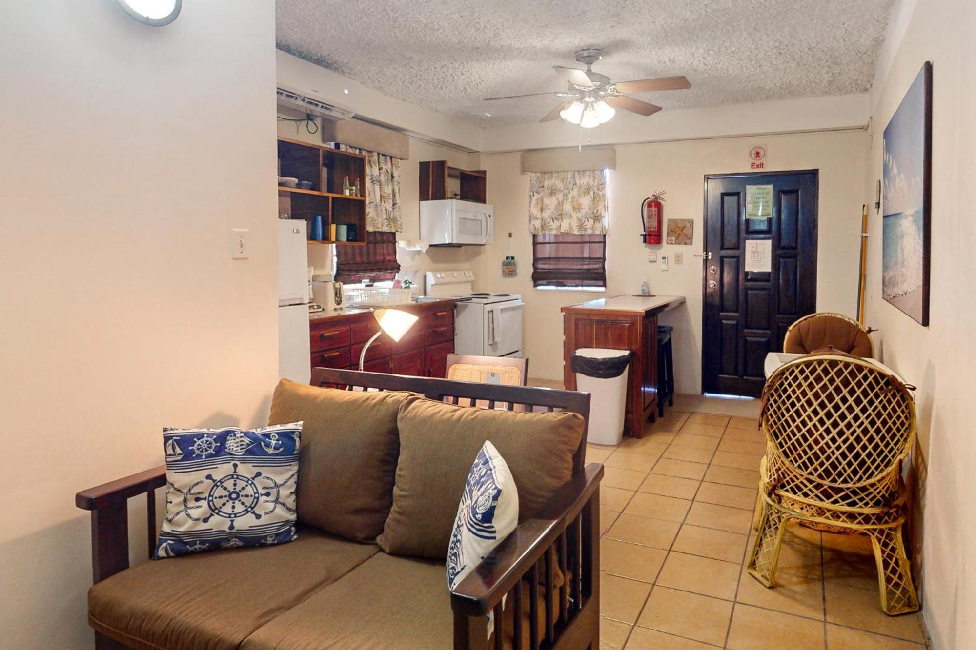 Hummingbird Home Suites San Pedro  Zimmer foto