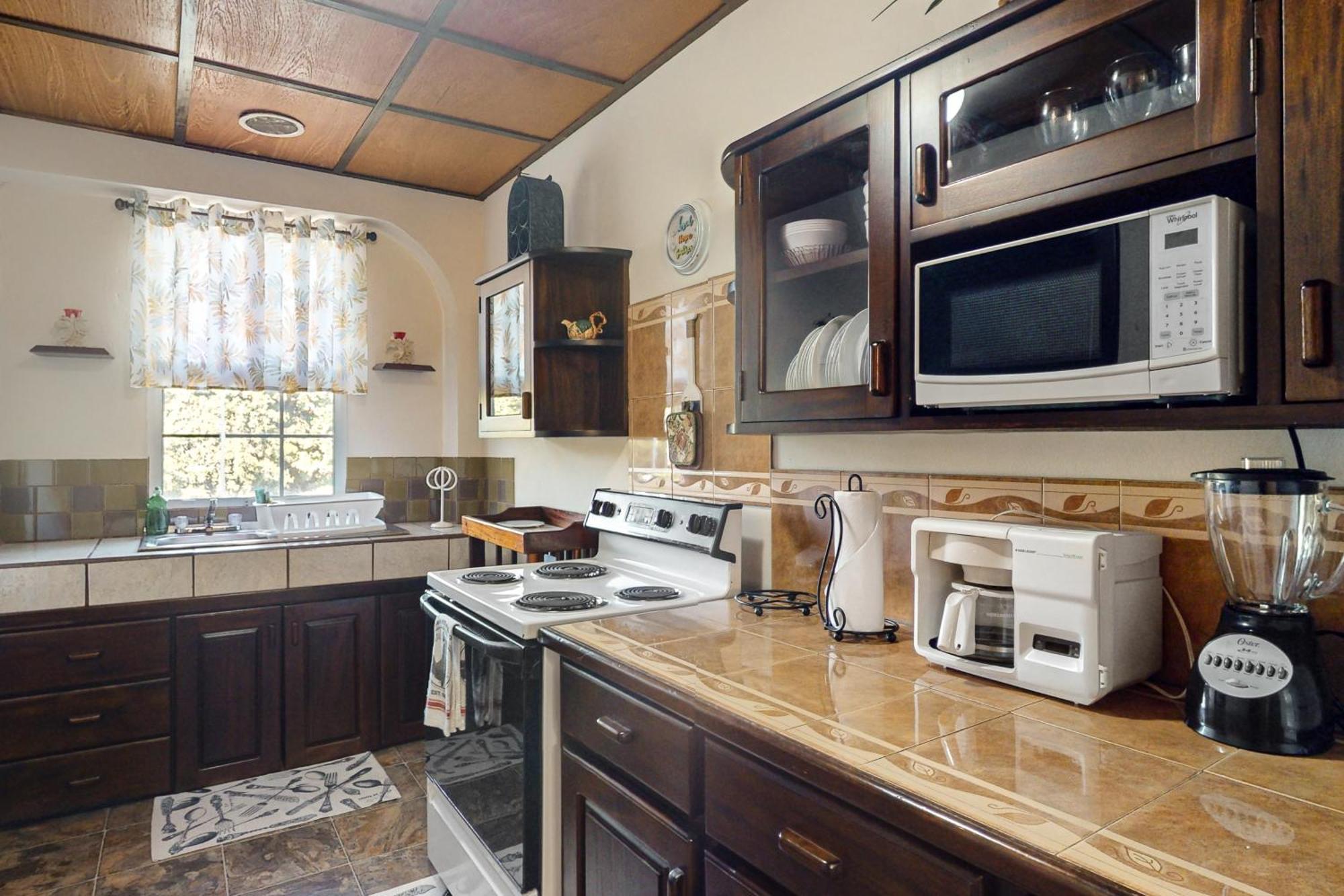 Hummingbird Home Suites San Pedro  Zimmer foto