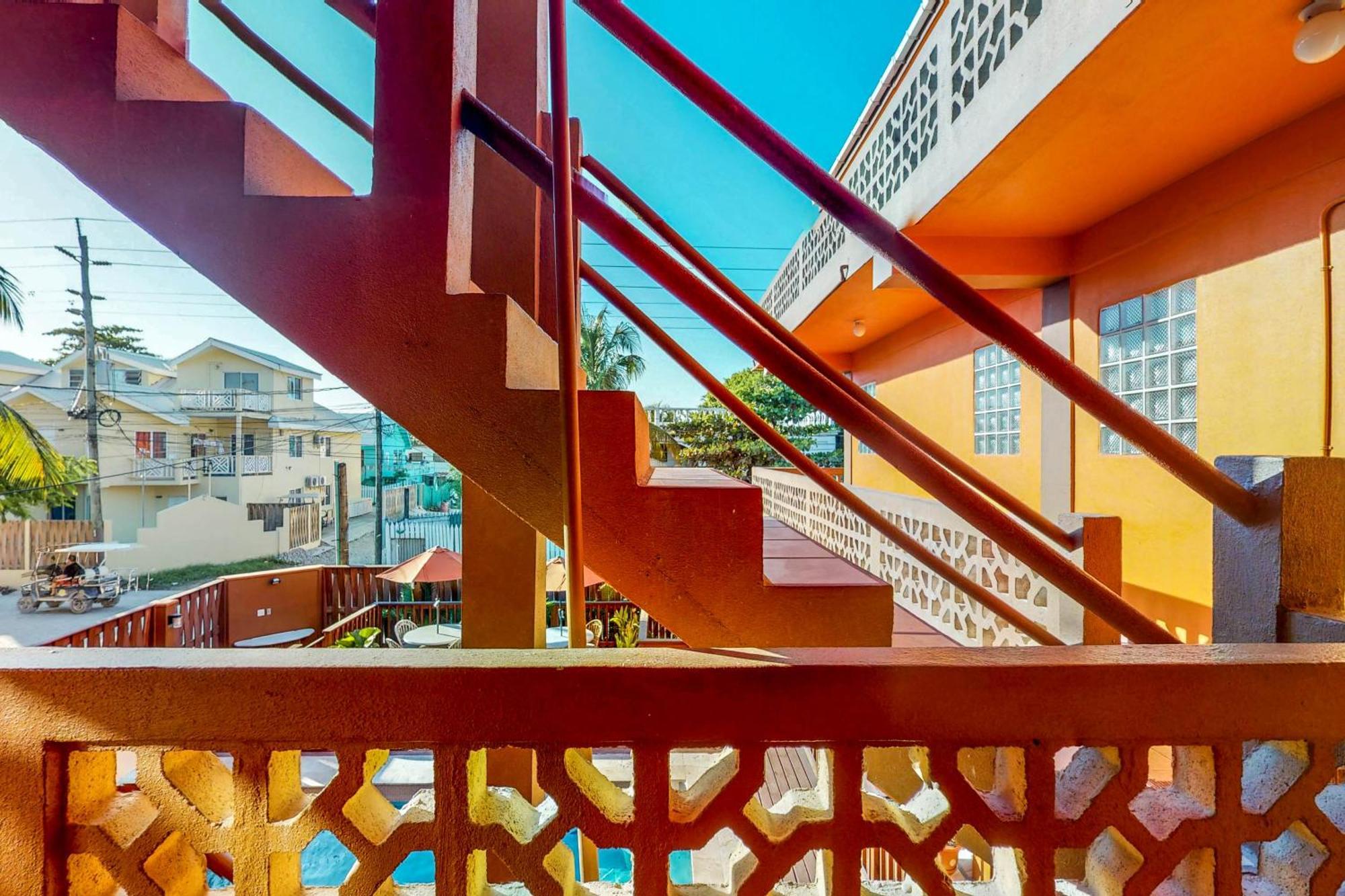 Hummingbird Home Suites San Pedro  Zimmer foto
