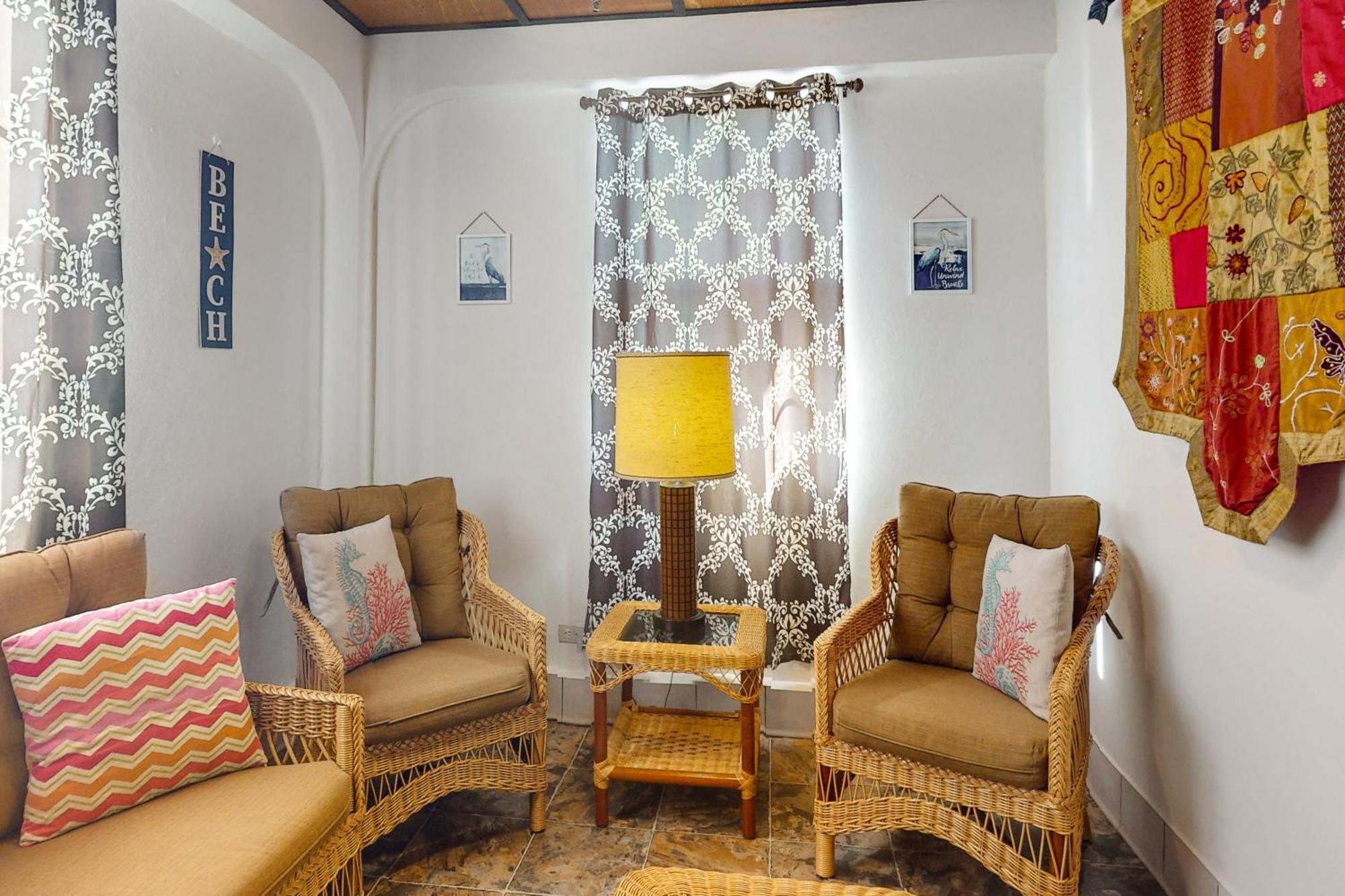 Hummingbird Home Suites San Pedro  Zimmer foto