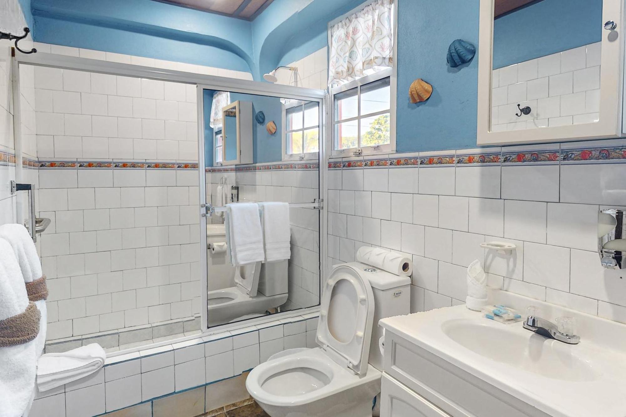 Hummingbird Home Suites San Pedro  Zimmer foto